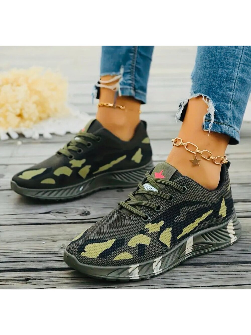 New - Comfy Camo Lace Up Runners - Size 8